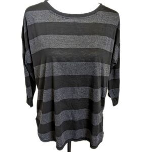 Calvin Klein Performance black & gray horizontal striped 3/4 sleeve T-shirt M